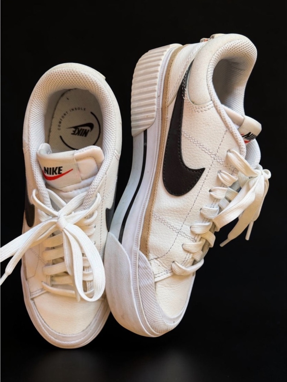 WOMENS NIKE COURT LEGACY LIFT SNEAKER